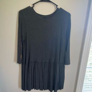 ⭐️Gray Peplum Style Top